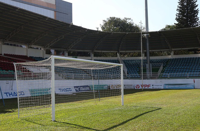 CLB HAGL tiến hành nâng cấp sân Pleiku trước thềm V.League 2020 - Ảnh 3.