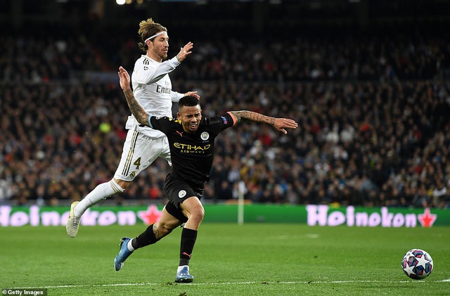 ẢNH: Sergio Ramos nhận thẻ đỏ, Man City ngược dòng đánh bại Real Madrid  - Ảnh 16.