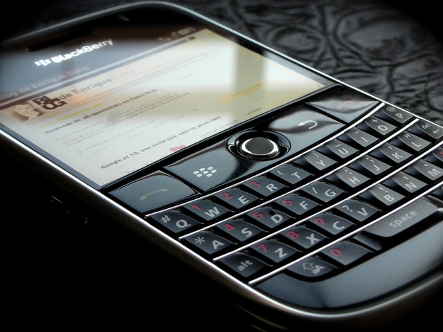Kết thúc lương duyên cùng TCL, cáo chung cho smartphone BlackBerry - Ảnh 2.