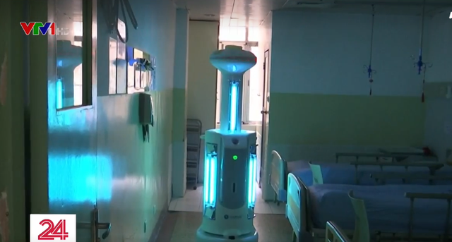 Công nghệ robot hỗ trợ phòng dịch viêm đường hô hấp cấp - Ảnh 1.