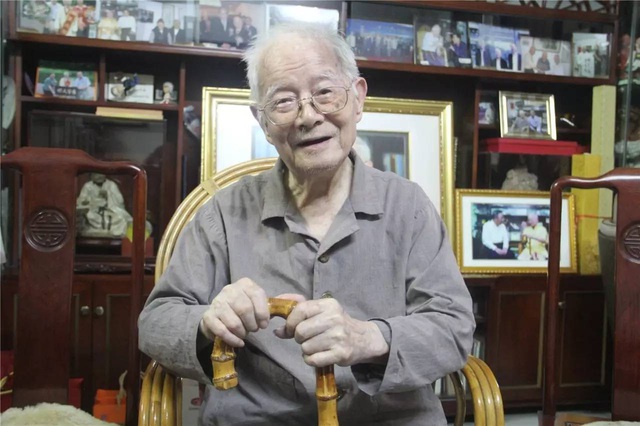 Tiết lộ bí quyết sống thọ của danh y 104 tuổi từng được vinh danh trong dịch SARS - Ảnh 2.