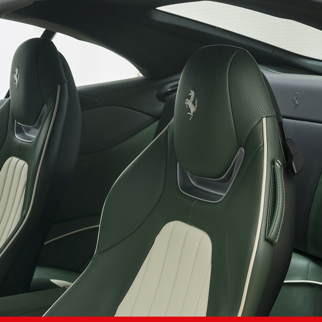 Ferrari Portofino lạ mắt trong “bộ cánh” siêu độc màu xanh sậm - Ảnh 2.
