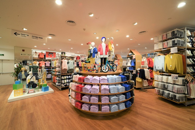 Uniqlo mở thêm 2 cửa hàng thời trang ở Hà Nội  Tuổi Trẻ Online