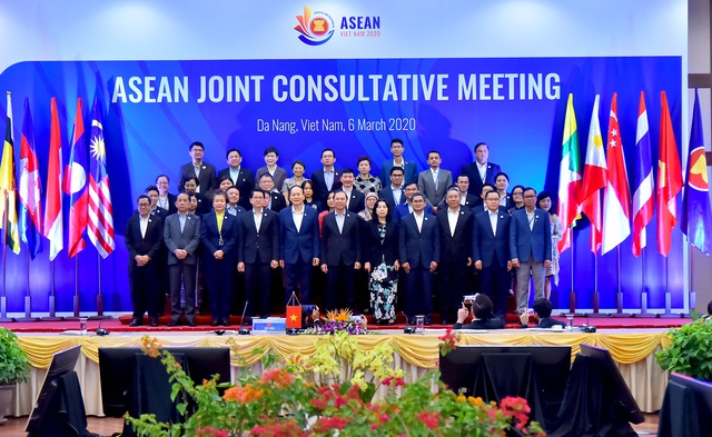 Quan chức cấp cao các trụ cột Cộng đồng ASEAN ủng hộ sáng kiến do Việt Nam đề xuất  - Ảnh 4.