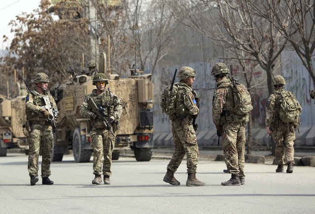 Tấn công khủng bố tại Afghanistan, ít nhất 27 người thiệt mạng - Ảnh 5.