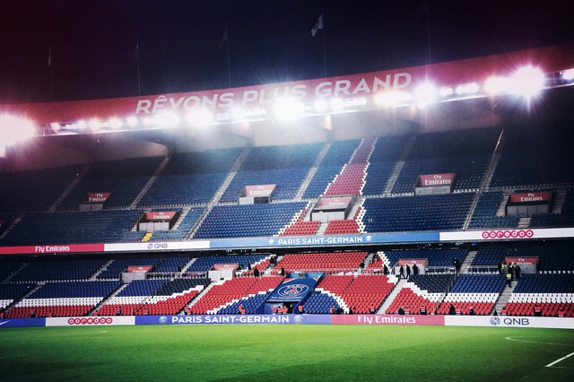 Nguy cơ mất vô địch Ligue 1, PSG lại gặp bất lợi ở Champions League - Ảnh 1.