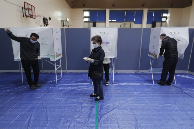 Hàn Quốc bắt đầu bầu cử Quốc hội - Ảnh 1.