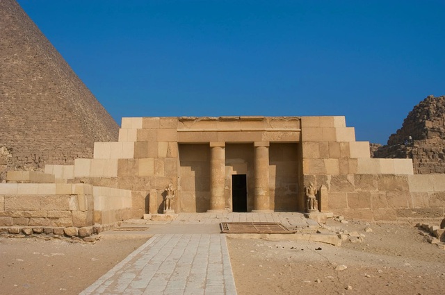 Khám phá lăng mộ 5.000 tuổi của Nữ hoàng Ai Cập qua du lịch trực tuyến - Ảnh 1.