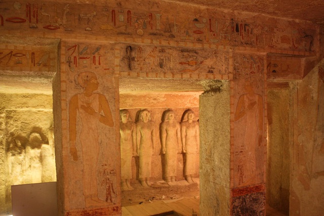 Khám phá lăng mộ 5.000 tuổi của Nữ hoàng Ai Cập qua du lịch trực tuyến - Ảnh 2.