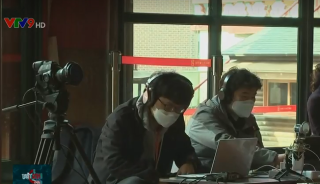 Hàn Quốc: Ngôi chùa livestream buổi tụng kinh - Ảnh 1.
