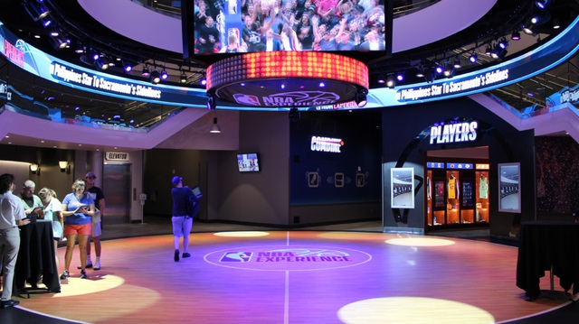 NBA xem xét khả năng tổ chức các trận đấu ở … Disney World - Ảnh 1.