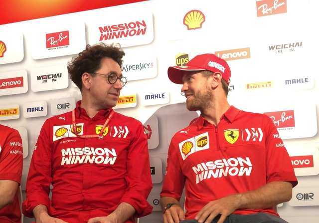 Lãnh đội Ferrari chia sẻ lý do chia tay Sebastian Vettel - Ảnh 1.