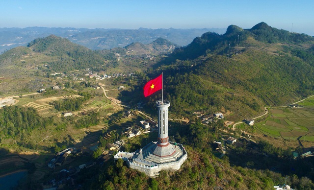 Đẹp mê mẩn cảnh đẹp Việt Nam từ trên cao | VTV.VN