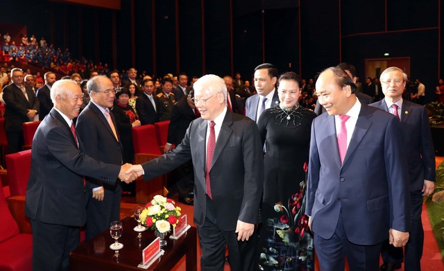 Lãnh đạo Đảng, Nhà nước dự Lễ kỷ niệm 130 năm ngày sinh Chủ tịch Hồ Chí Minh - Ảnh 1.