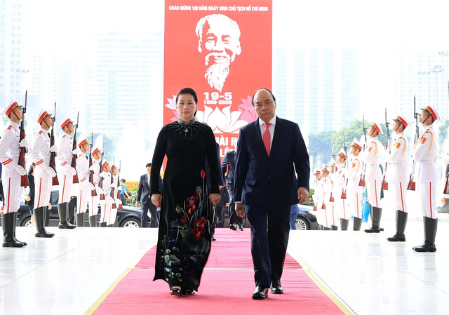 Lãnh đạo Đảng, Nhà nước dự Lễ kỷ niệm 130 năm ngày sinh Chủ tịch Hồ Chí Minh - Ảnh 4.
