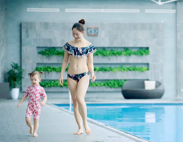 Hình ảnh hiếm có trong phim Việt khi các nữ diễn viên diện bikini - Ảnh 4.