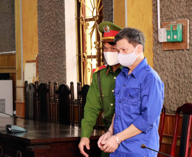 Cán bộ giáo dục nhận tiền nâng điểm tại Sơn La bị truy tố tới án tử hình - Ảnh 1.