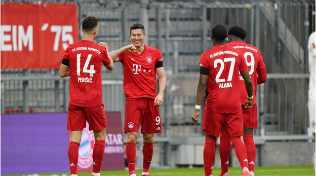 Bayern Munich 5-2 Frankfurt: Cơn mưa bàn thắng - Ảnh 2.