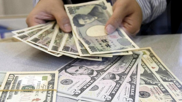 Nhật Bản xem xét gói kích thích mới trị giá gần 1.000 tỷ USD - Ảnh 1.