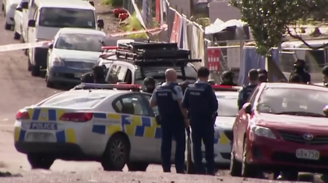 Nổ súng nhằm vào cảnh sát tại New Zealand, 1 người thiệt mạng - Ảnh 4.