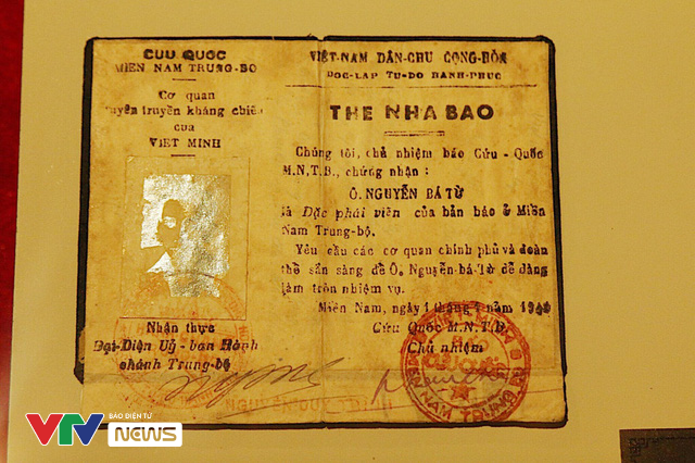 Nhiều hiện vật quý từ thuở hồng hoang của báo chí Việt Nam lần đầu ra mắt công chúng - Ảnh 5.