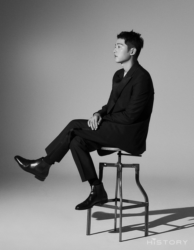 Song Joong Ki tung bộ ảnh mới, hé lộ cuộc sống đời tư - Ảnh 4.