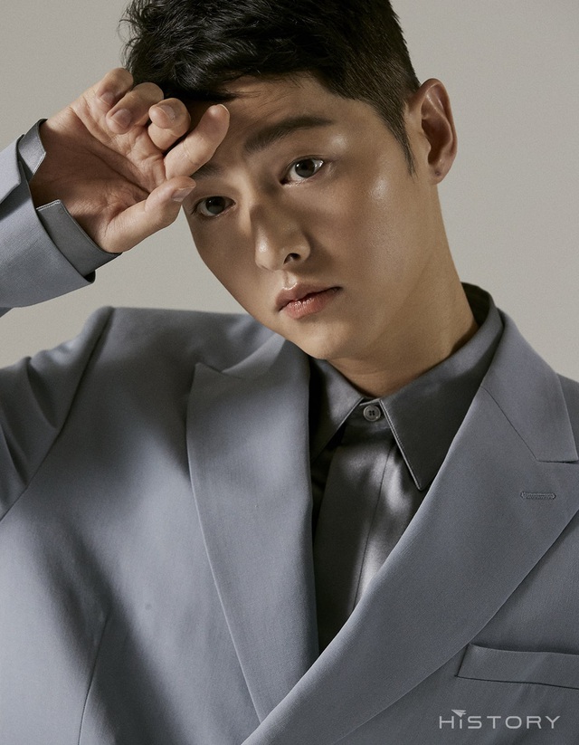 Song Joong Ki tung bộ ảnh mới, hé lộ cuộc sống đời tư - Ảnh 6.