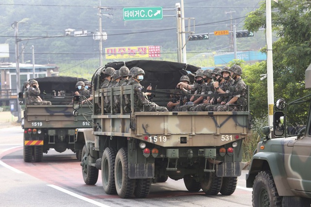 Căng thẳng Triều Tiên - Hàn Quốc: Viễn cảnh hòa bình, phi hạt nhân hóa còn chờ đến bao lâu? - Ảnh 2.