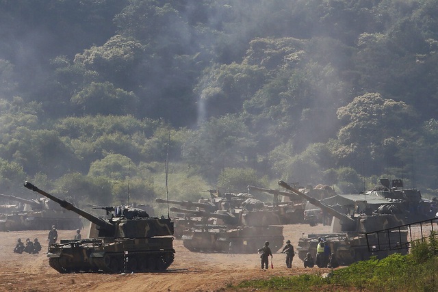 Triều Tiên lắp hàng chục loa phóng thanh dọc biên giới, Hàn Quốc cân nhắc đáp trả - Ảnh 1.