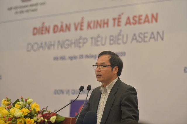 Doanh nghiệp Việt Nam và ASEAN sẽ cùng nhau vượt qua đại dịch COVID-19 như thế nào? - Ảnh 1.