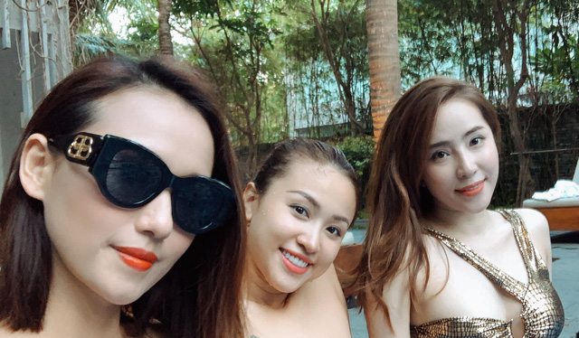 Lã Thanh Huyền, Vân Hugo và Quỳnh Nga khoe ảnh bikini nóng bỏng - Ảnh 12.