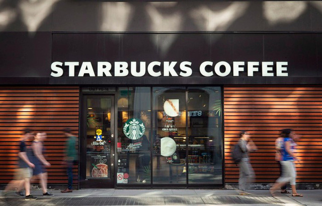Starbucks sẽ dừng quảng cáo trên các phương tiện truyền thông xã hội - Ảnh 1.