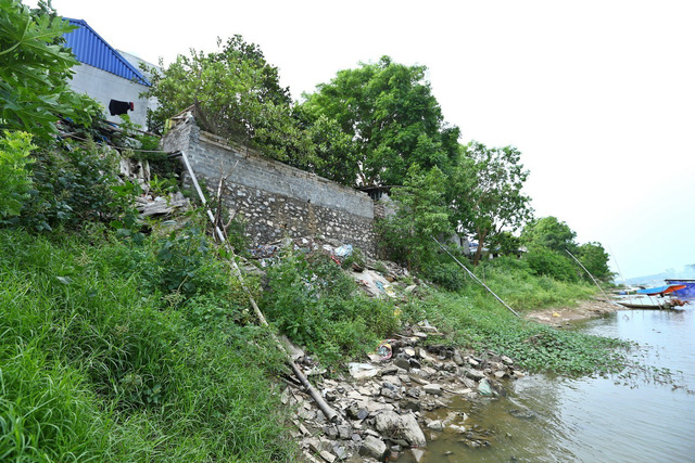 Hà Nội công bố tình trạng khẩn cấp sạt lở trên sông Bùi, sông Đáy - Ảnh 3.