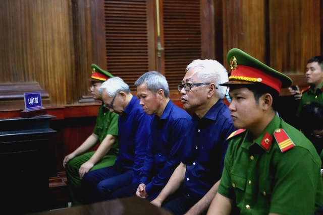 Tòa trả hồ sơ vụ án Trần Phương Bình gây thiệt hại 8.800 tỷ đồng tại ngân hàng Đông Á - Ảnh 1.