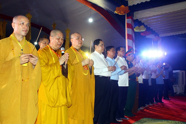 Đại lễ cầu siêu tại Nghĩa trang liệt sĩ Quốc tế Việt – Lào - Ảnh 1.