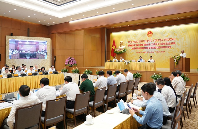Thủ tướng Nguyễn Xuân Phúc: Dồn lực cho tam mã kéo cỗ xe tăng trưởng - Ảnh 2.