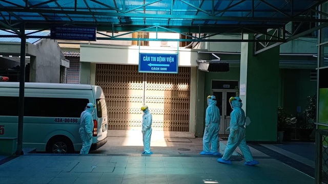 Phát hiện ca nghi mắc COVID-19, Đà Nẵng khẩn trương phong tỏa bệnh viện - Ảnh 4.
