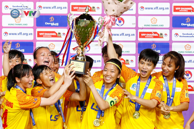 ẢNH: CLB TP Hồ Chí Minh lần đầu đăng quang chức vô địch Cúp quốc gia nữ - Ảnh 11.