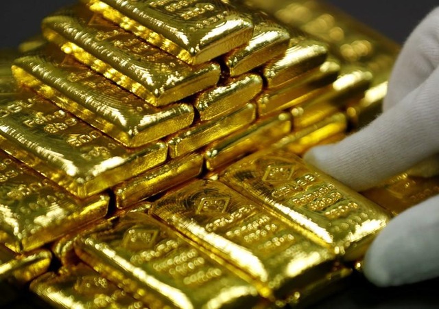 Giá vàng châu Á lại vượt ngưỡng 2.000 USD/ounce - Ảnh 1.