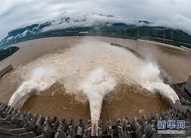 Miền Nam Trung Quốc lại hứng chịu mưa lớn, cảnh báo màu vàng được đưa ra - Ảnh 5.