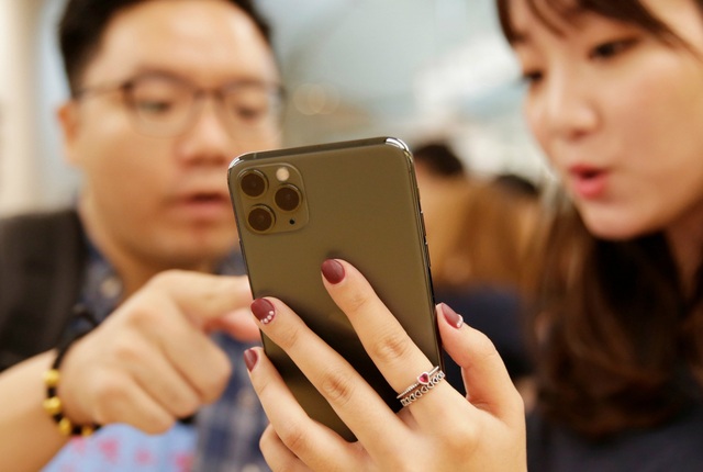 Lệnh cấm WeChat của Mỹ có thể khiến lượng iPhone xuất xưởng giảm 30% - Ảnh 1.