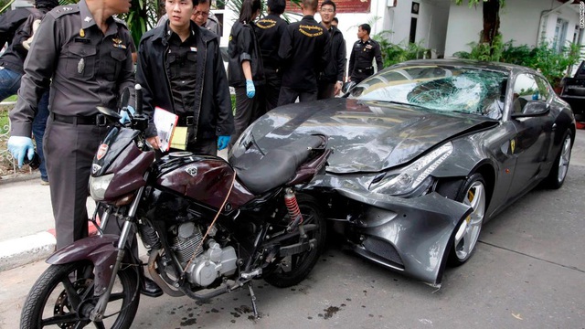 Người thừa kế tập đoàn Red Bull và vụ bê bối khiến dư luận Thái Lan phẫn nộ - Ảnh 2.