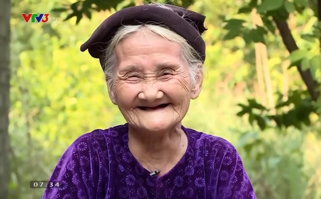 VTV Awards 2020: Cụ bà 83 tuổi với quyết tâm xin thoát nghèo được đề cử Nhân vật của năm - Ảnh 3.