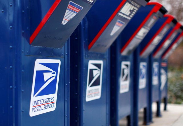 Thua lỗ triền miên, ngành bưu chính Mỹ có thể hết tiền vào tháng 9 - Ảnh 1.