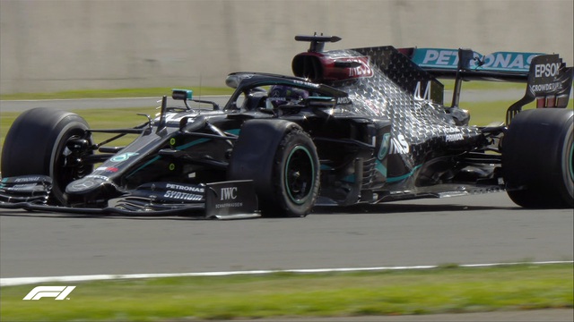Đua xe F1: Nổ lốp ở vòng đua cuối, Lewis Hamilton vẫn về nhất tại Silverstone - Ảnh 7.