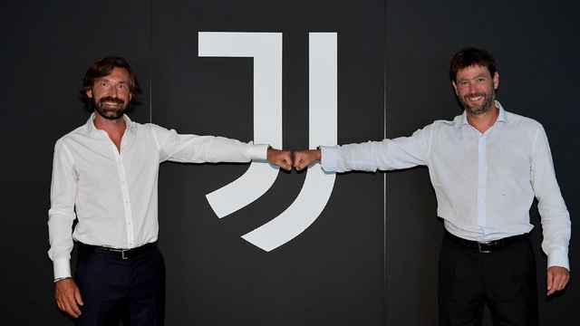 Pirlo và đội ngũ ban huấn luyện của Juventus có gì lạ? - Ảnh 2.