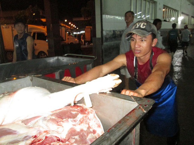 Giá thịt lợn xuống thấp nhất 3 tháng qua - Ảnh 1.