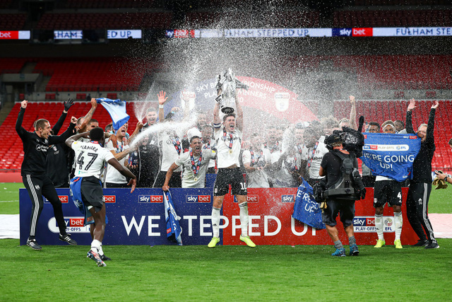 Fulham thắng kịch tính Brentford trong trận cầu 100 triệu bảng - Ảnh 3.