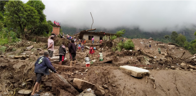 Lở đất nghiêm trọng tại Nepal, ít nhất 11 người thiệt mạng - Ảnh 3.