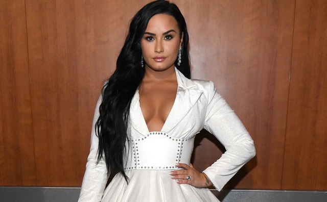 Demi Lovato sẽ không mặc váy trắng trong ngày cưới - Ảnh 2.